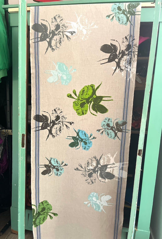 Grüne Rosentischdecke „Lilly“