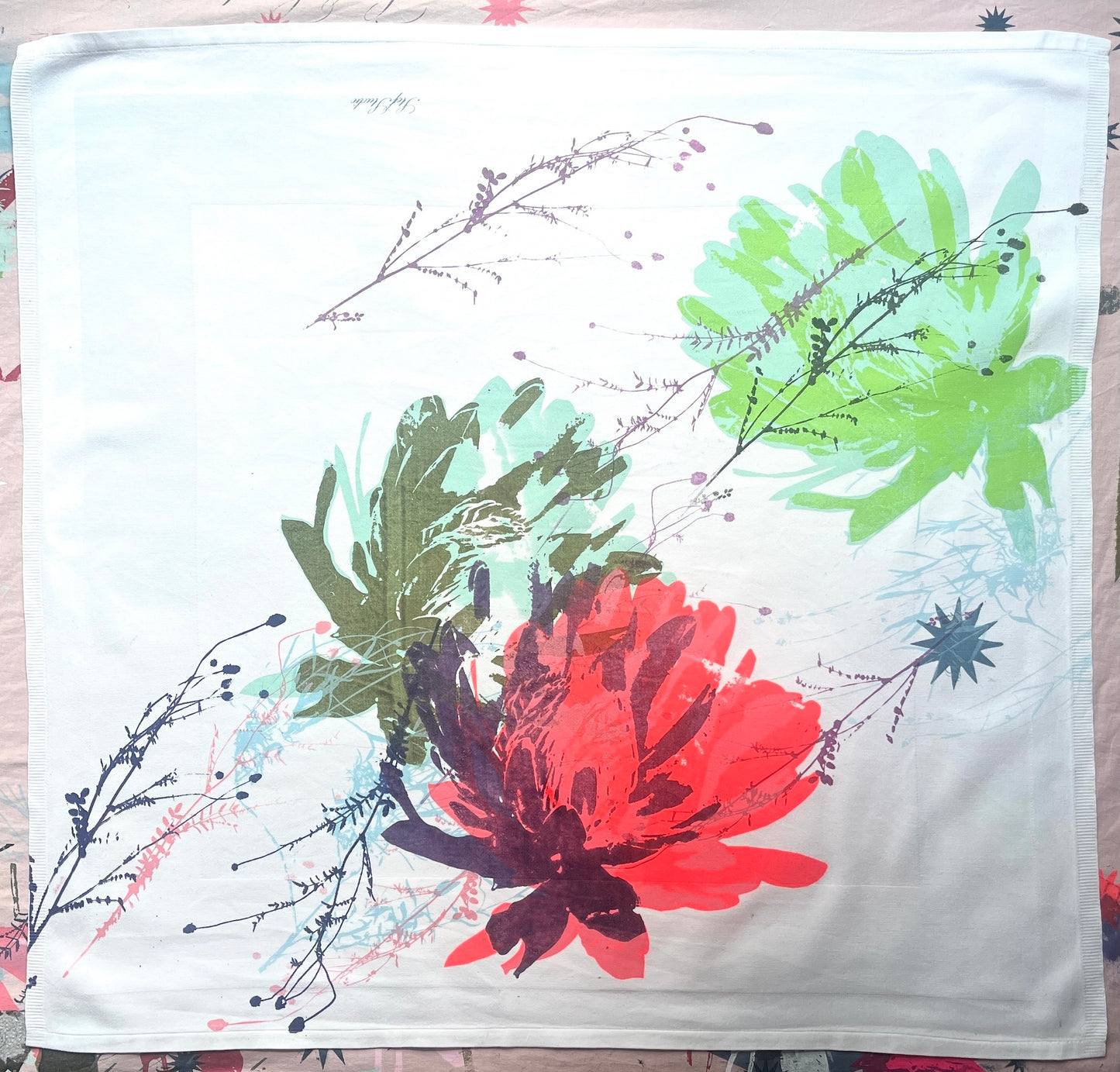 Tischdecke „Lila Blumenliebe“