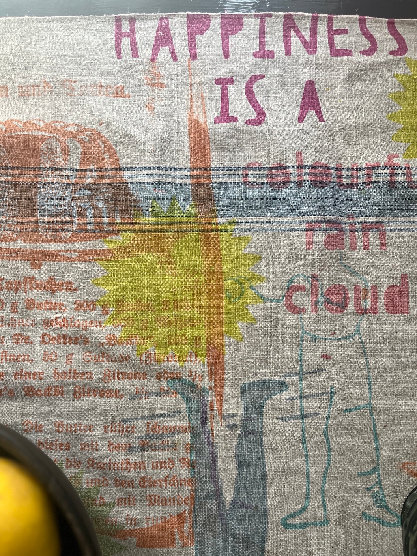 Happiness – Tischläufer handbedruckt aus Vintage-Leinen