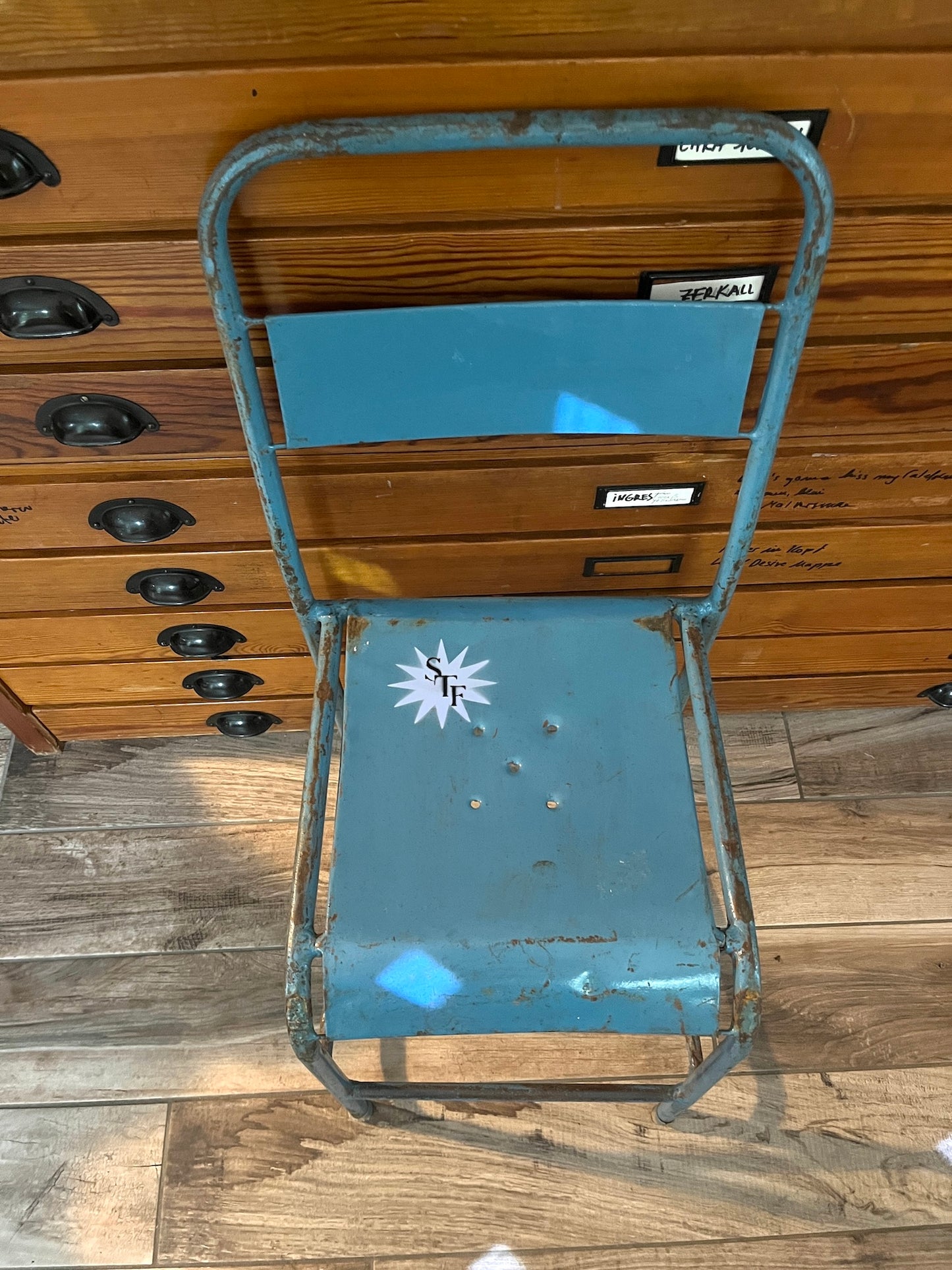 Stuhl Objet Trouvé Blue mit Sitzkissen
