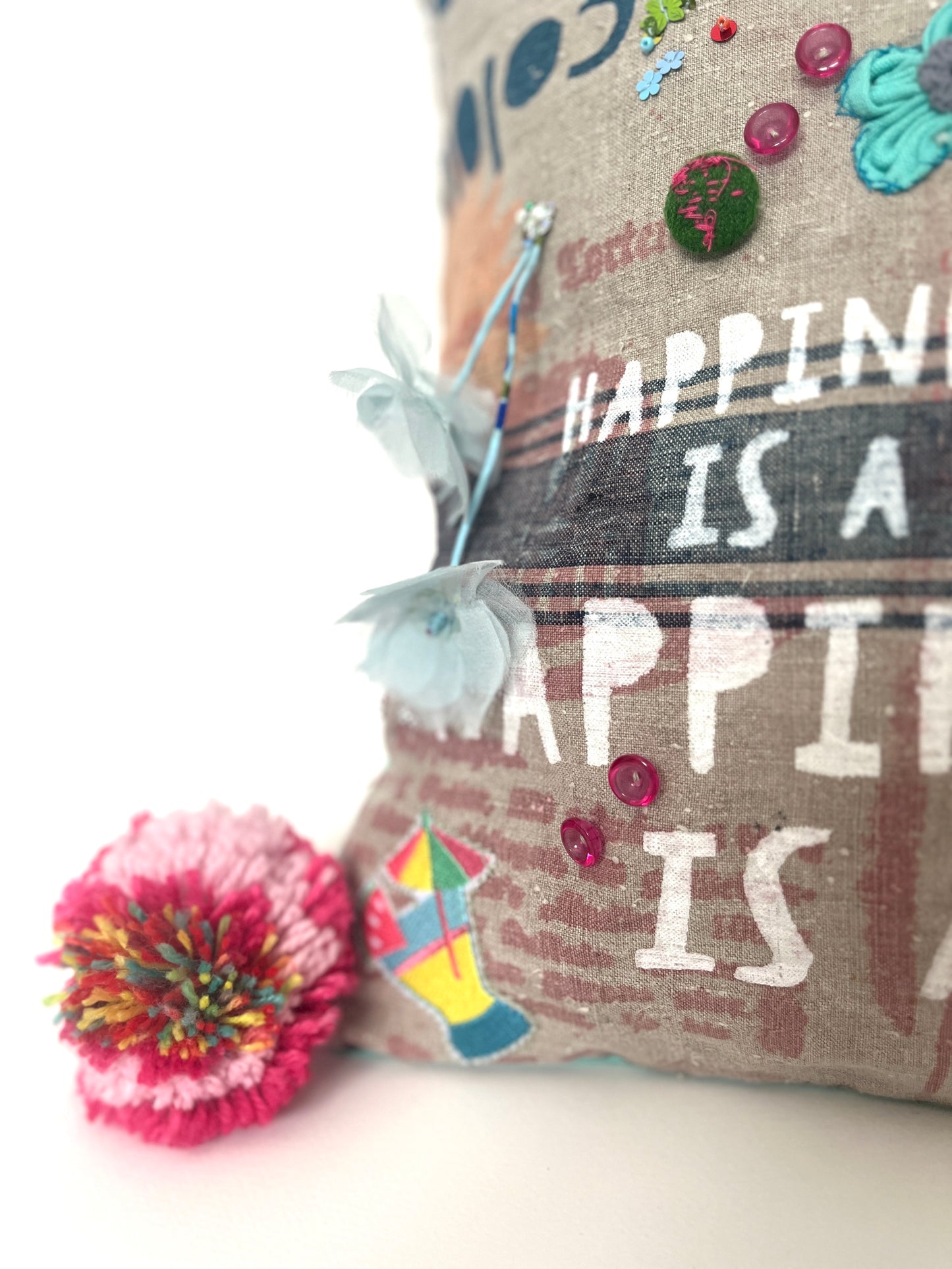 Leinenkissen „Happiness is the Color of a Raincloud“ · Keypiece · Unikat